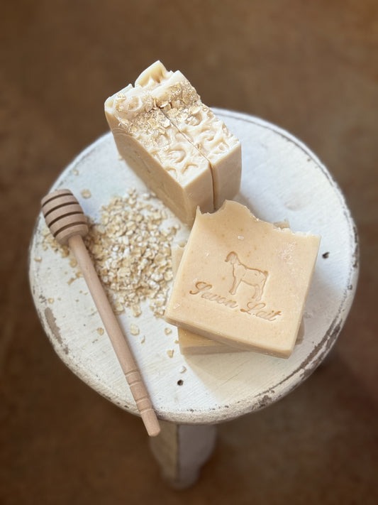 Oatmeal, milk & honey goat milk soap
